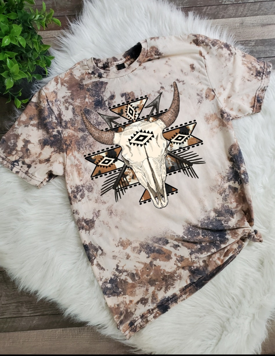 Western Cow Skull Aztec Cowhide Bleached tee