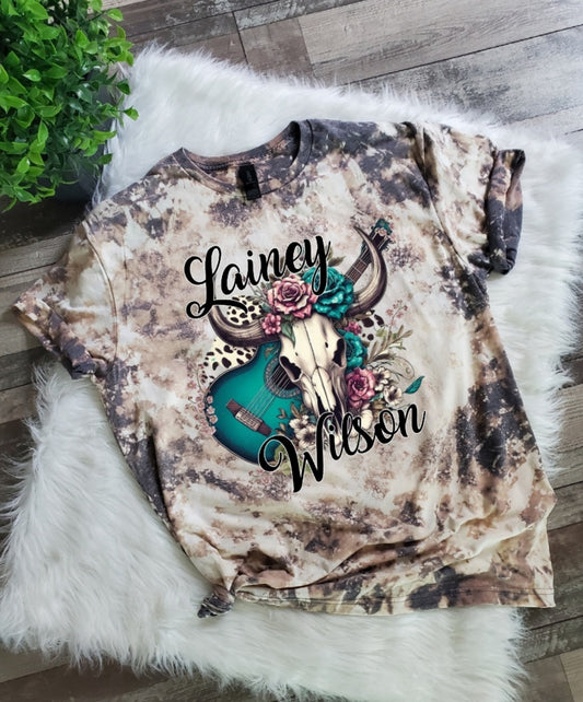 Lainey Wilson Bleached tee